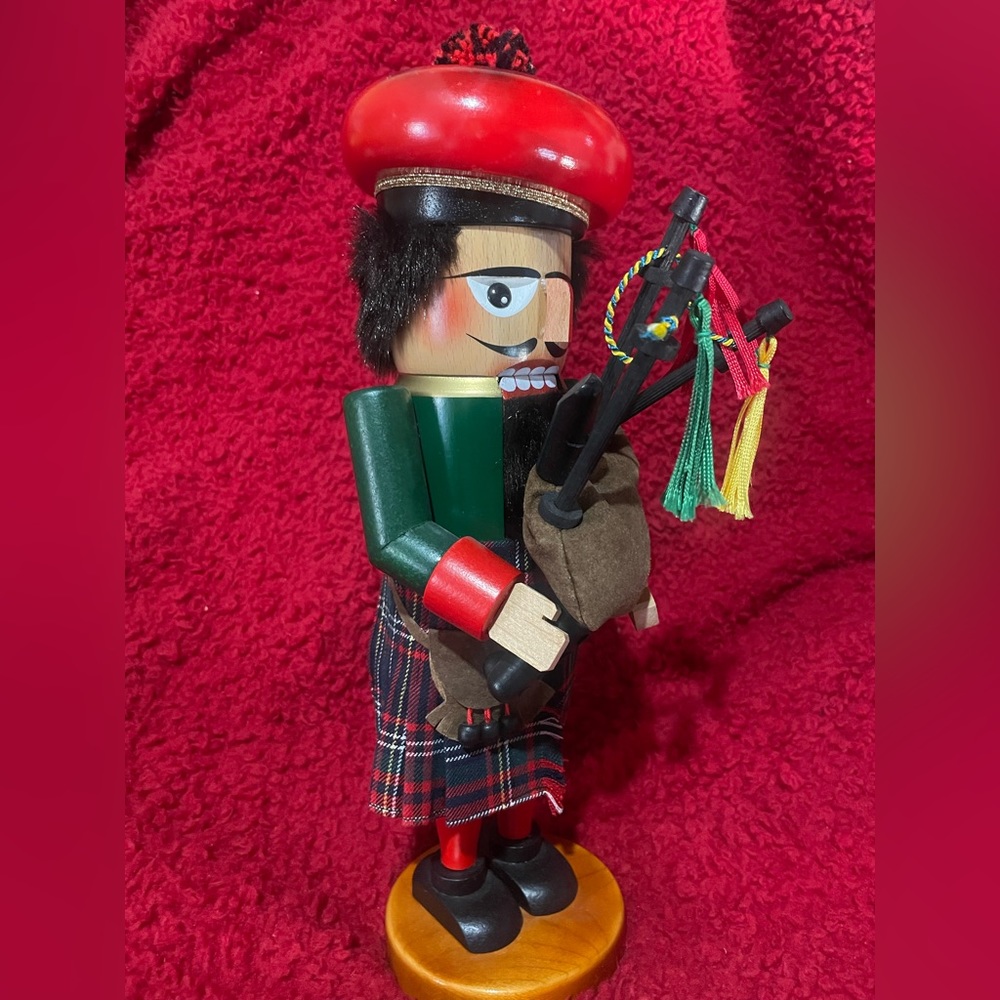 STEINBACH RARE Christopher Columbus “Scottish Bagpiper”Nutcracker!!!
